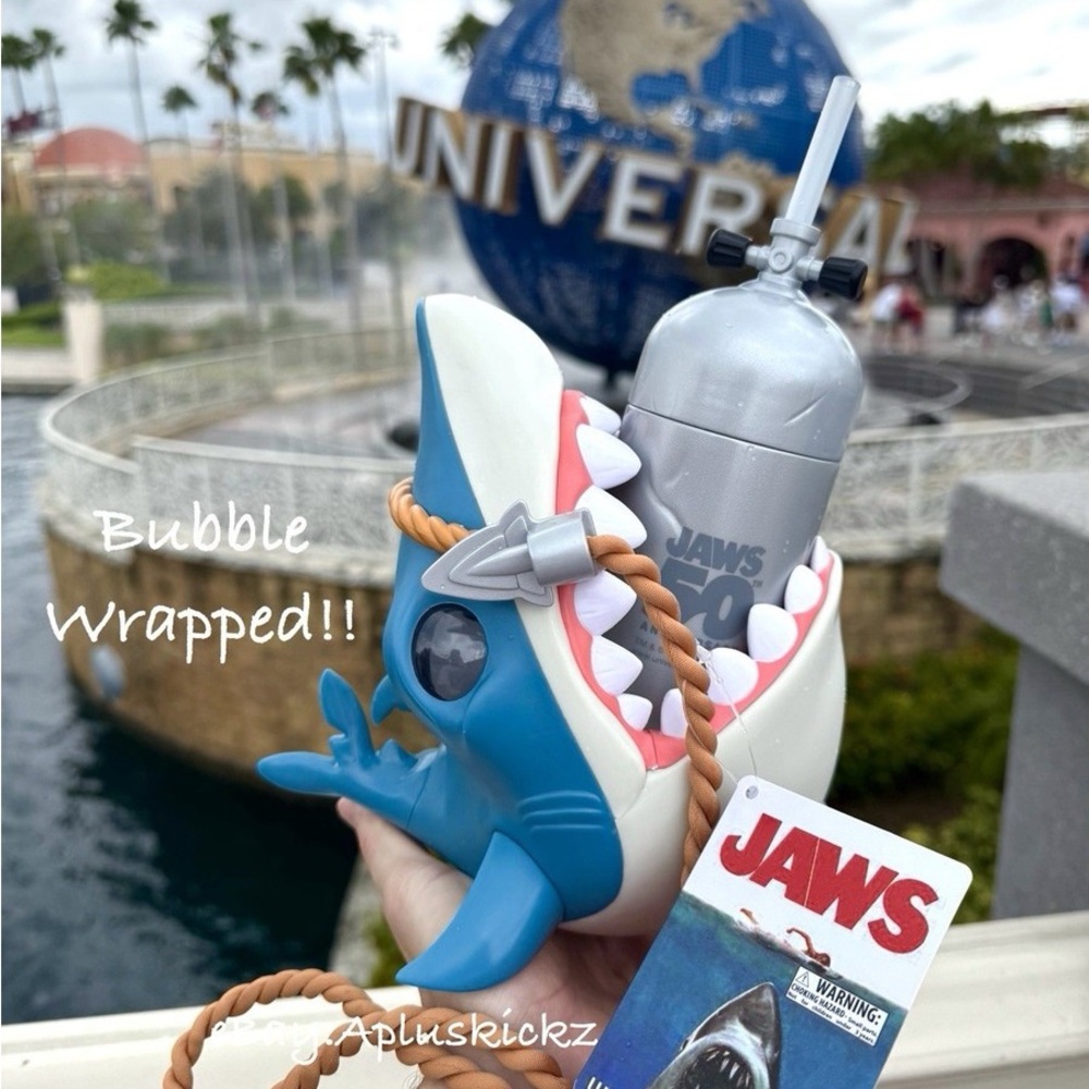 *RARE* Jaws Shark sippy Bucket